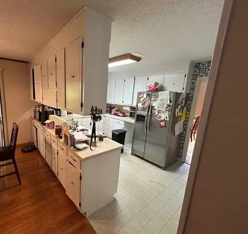 outdated kitchen before remodel picture